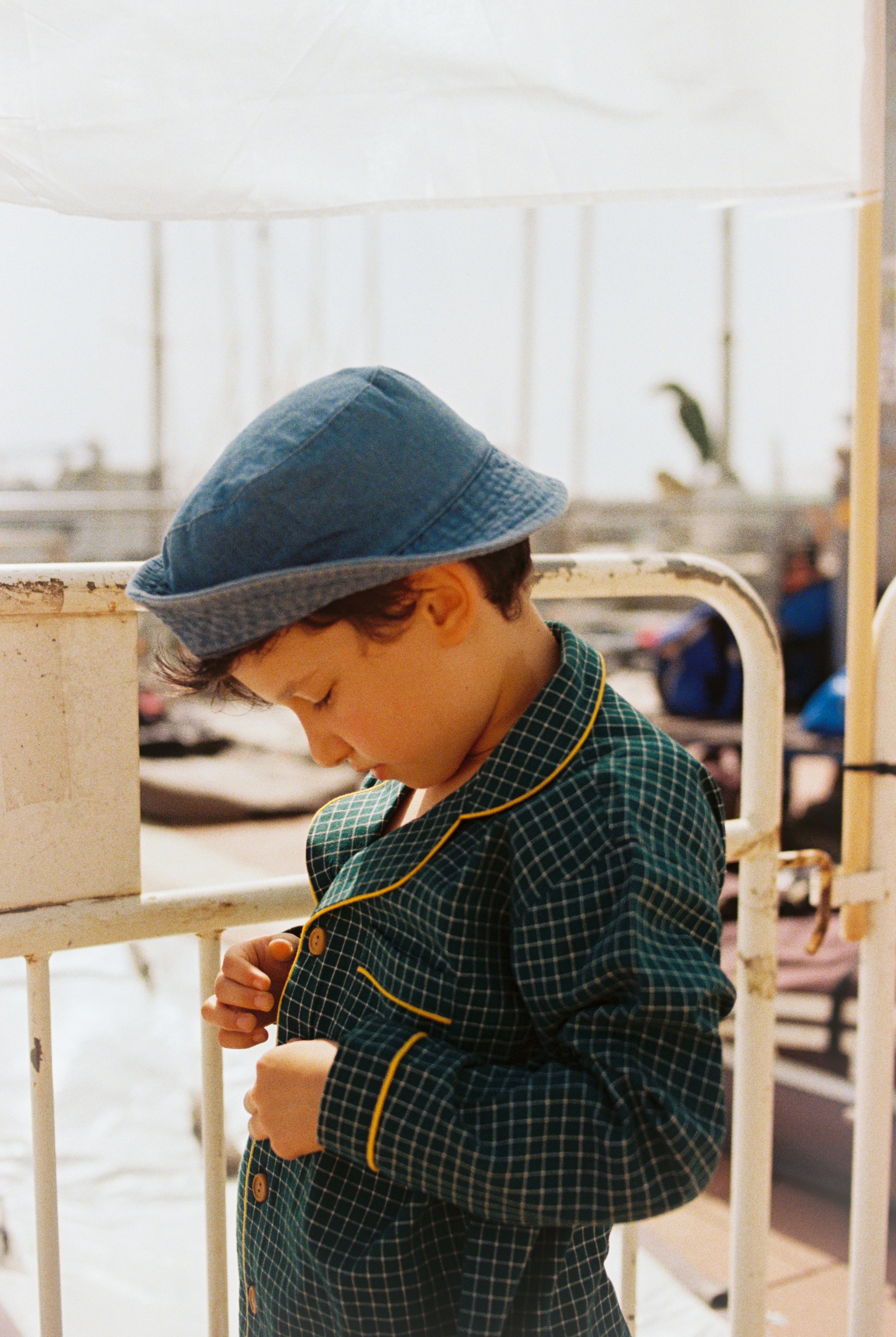 Lennon Set In Forest Check