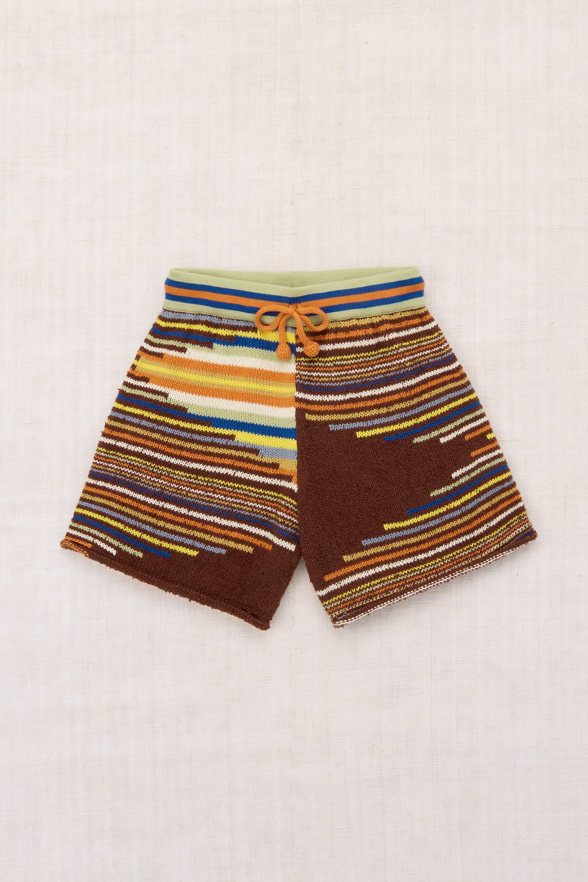 Boxer Short, Cola Tapestry