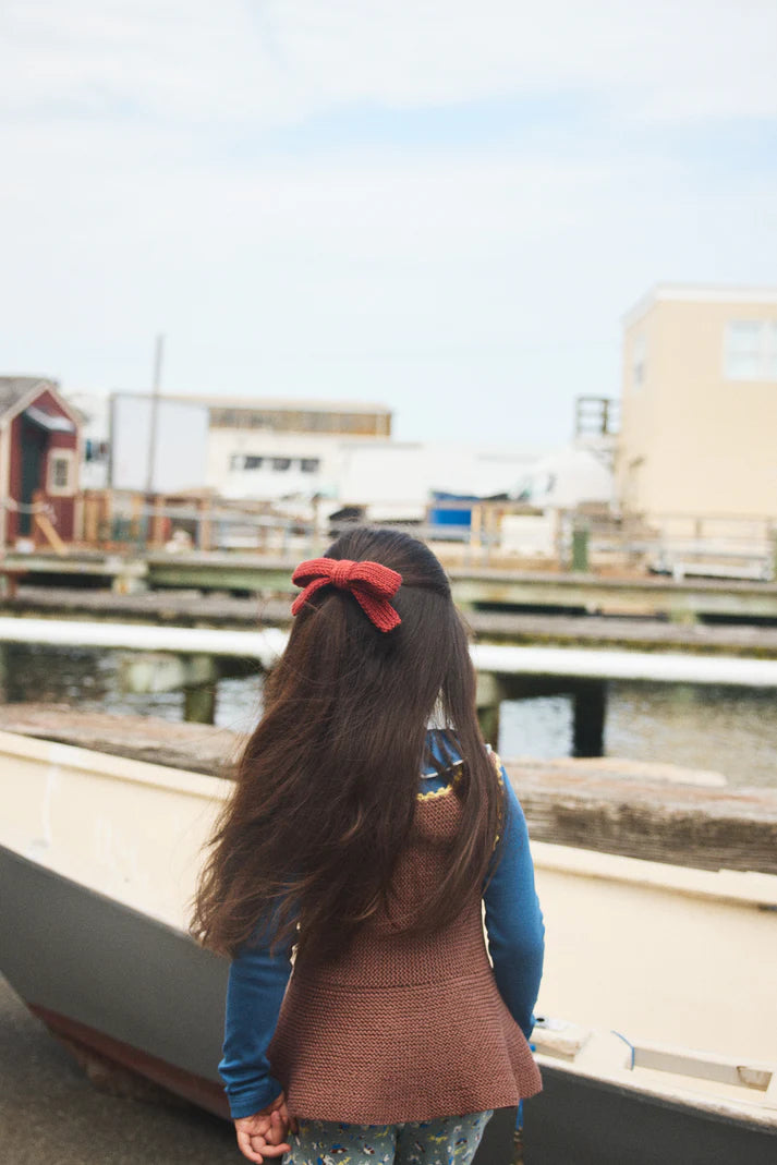 Jumbo Goldie Bow, Garnet