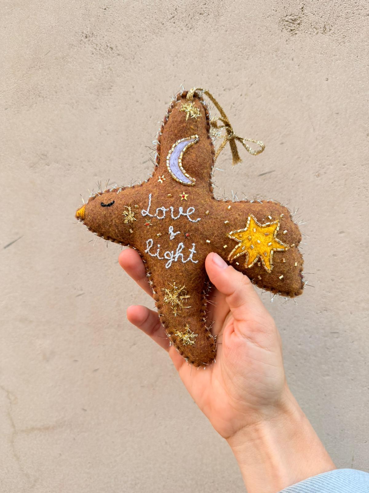 Embroidered Dove 099