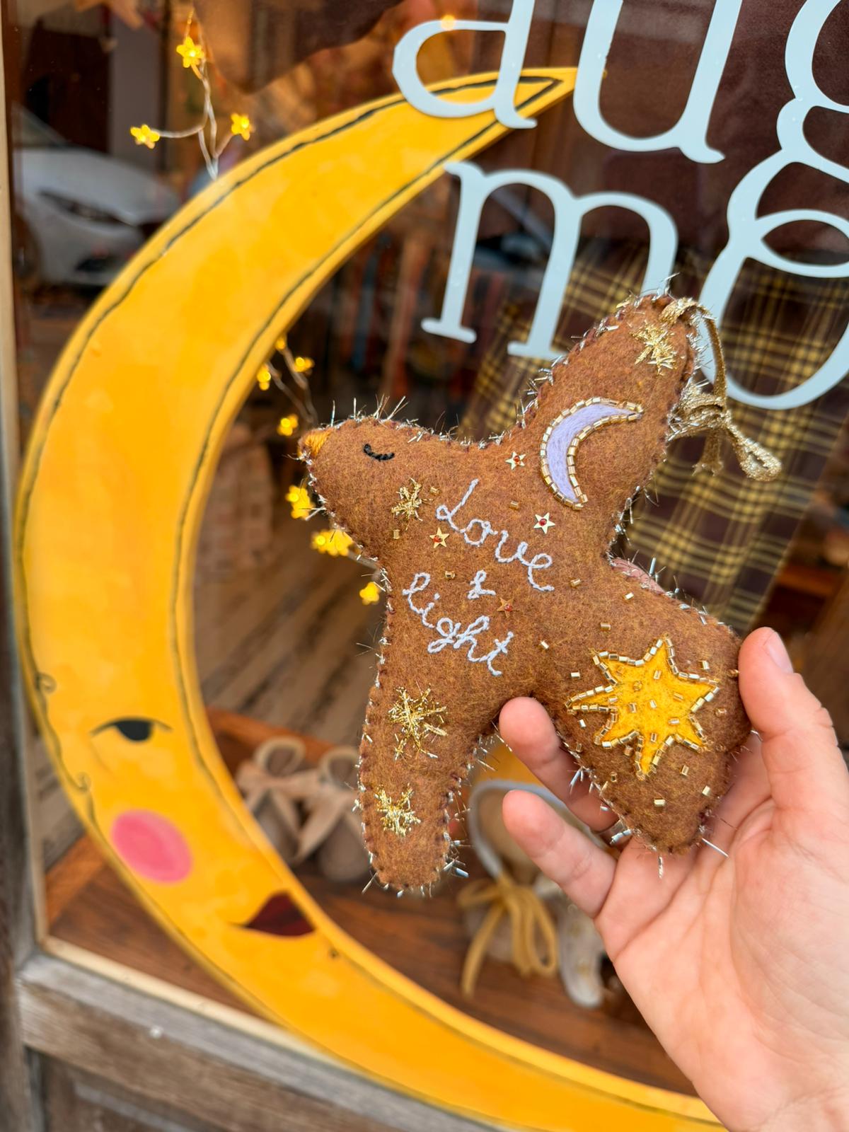 Embroidered Dove 099