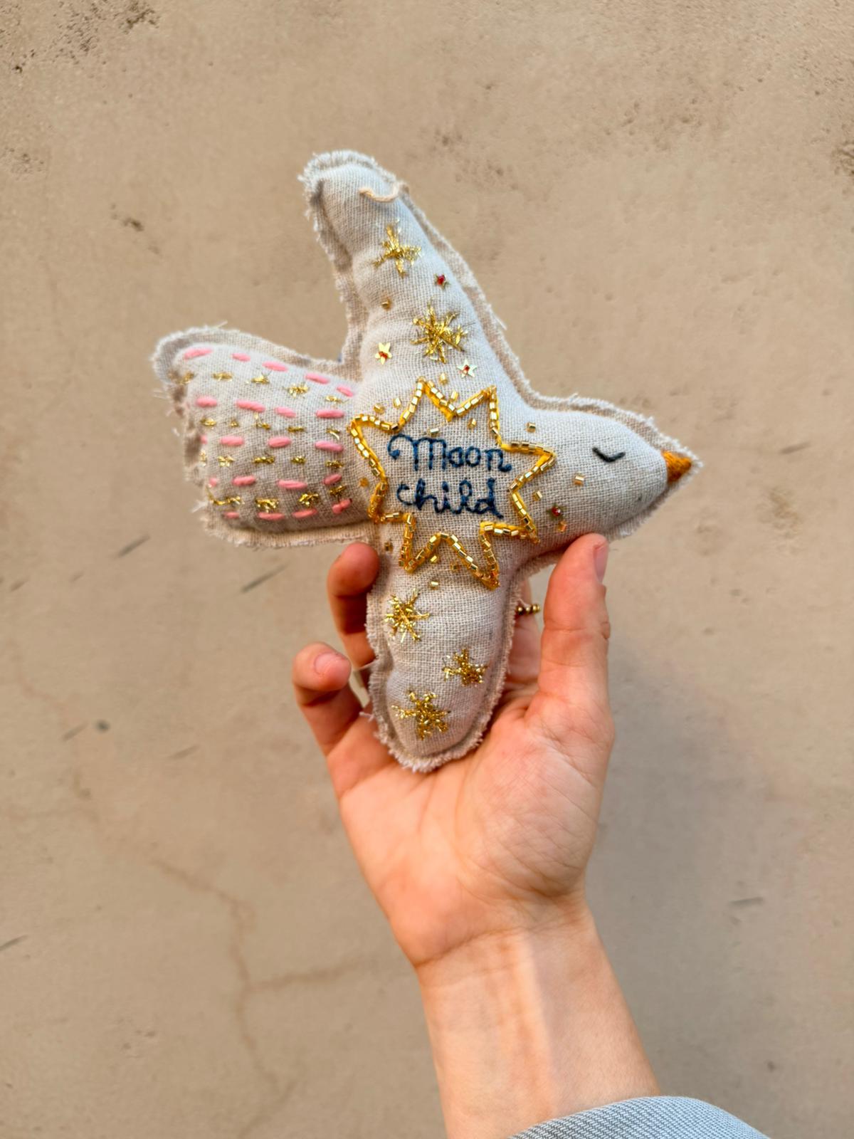 Embroidered Dove 097