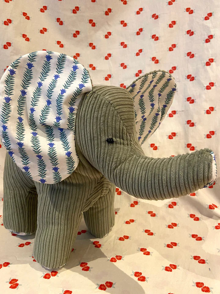 Elephant- Noel