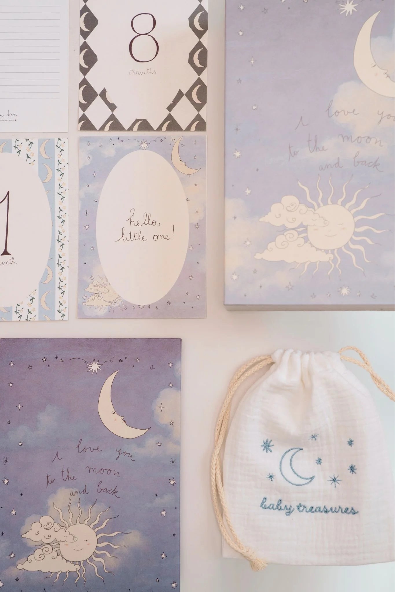 Hello Baby Box- English Edition