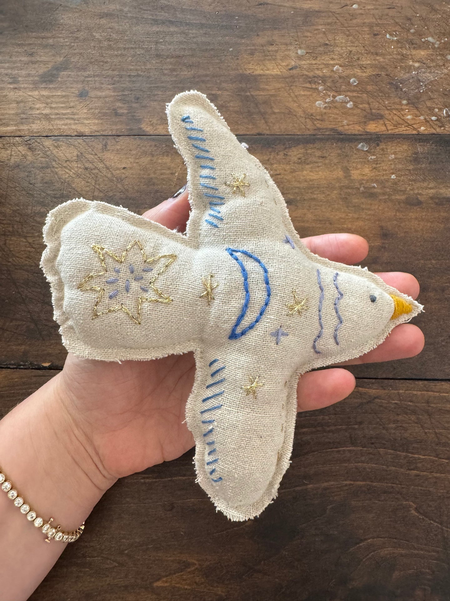 Embroidered Dove 008