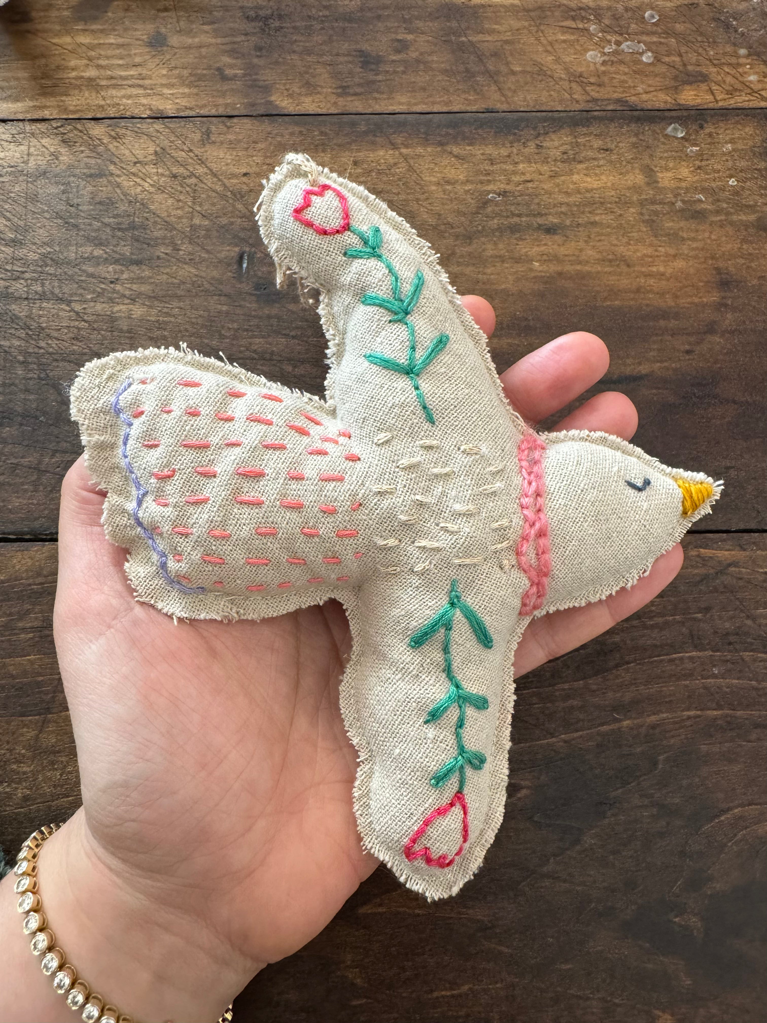 Embroidered Dove 010