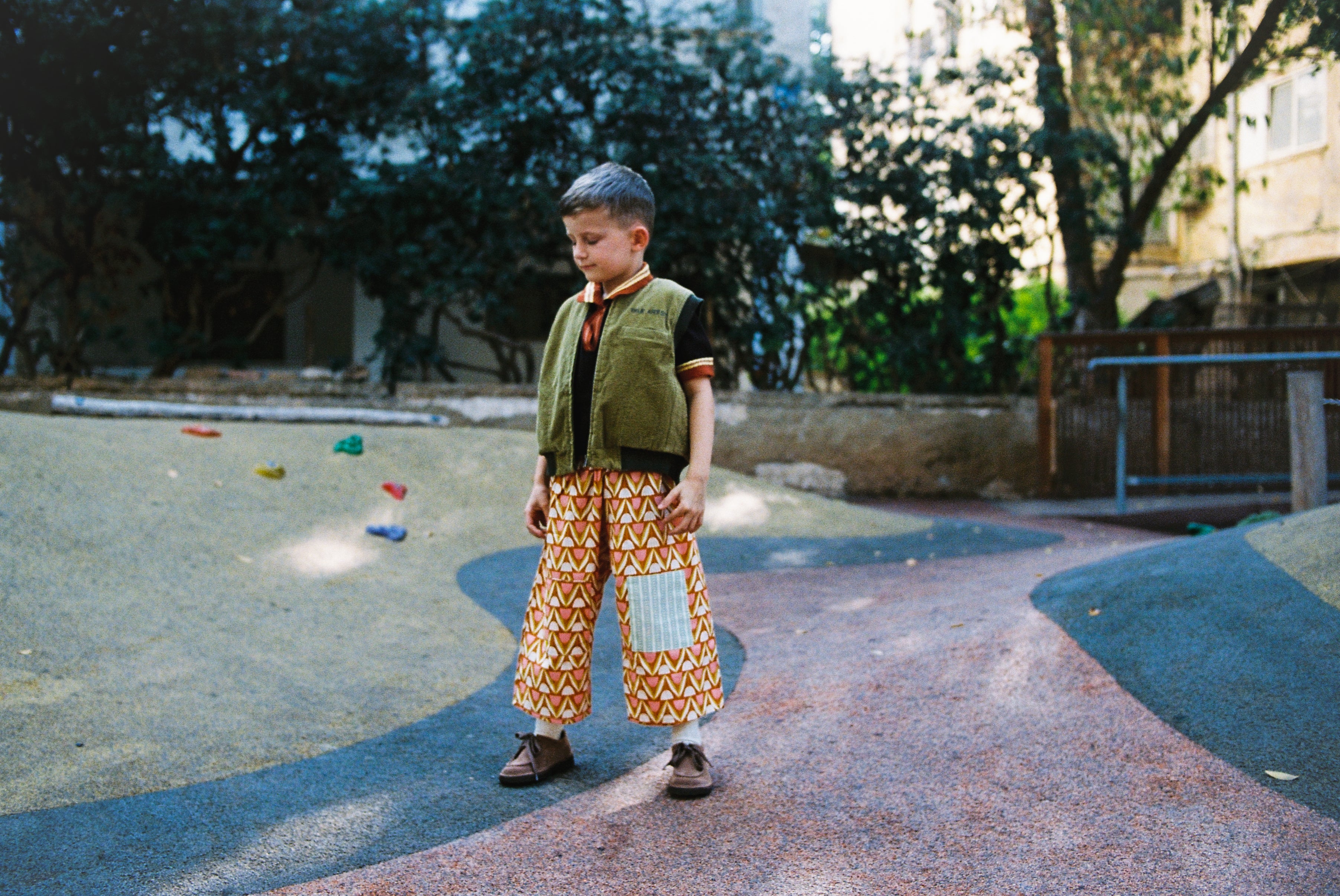 Organic Cotton Kids Loose Fit Pants: Retro Tulip