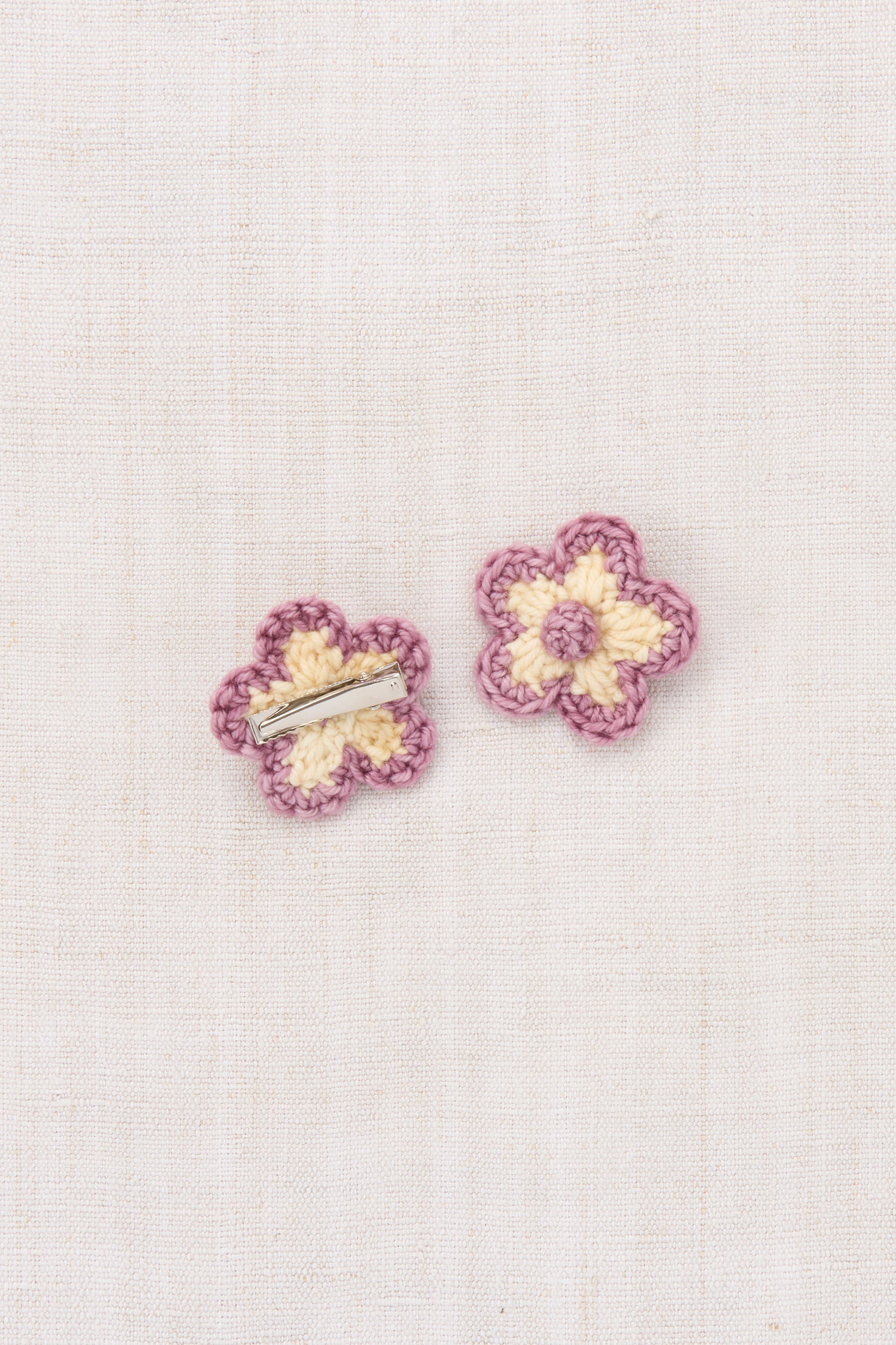 Medium Flower Clip Set - Shortbread