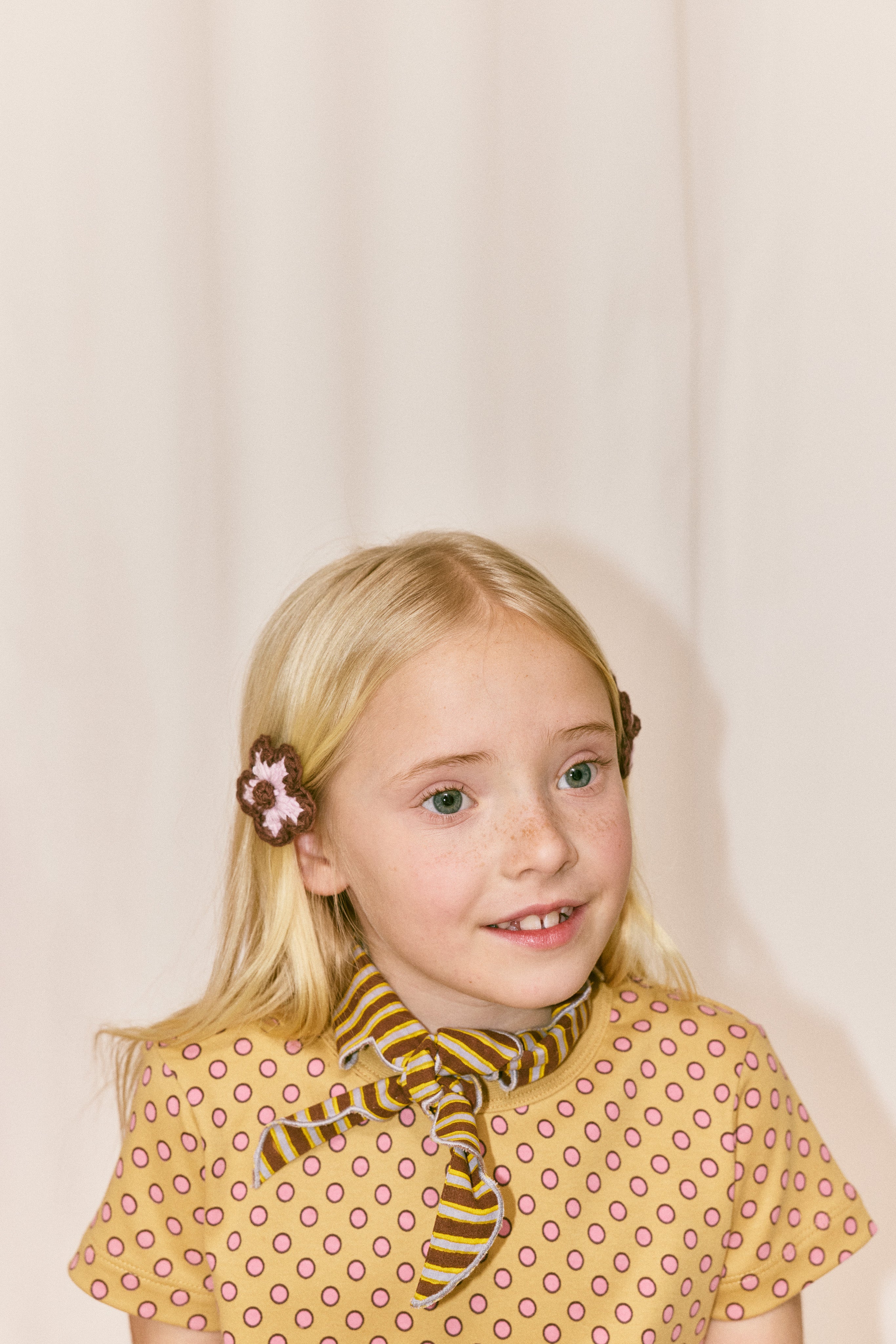 Medium Flower Clip Set, Aura