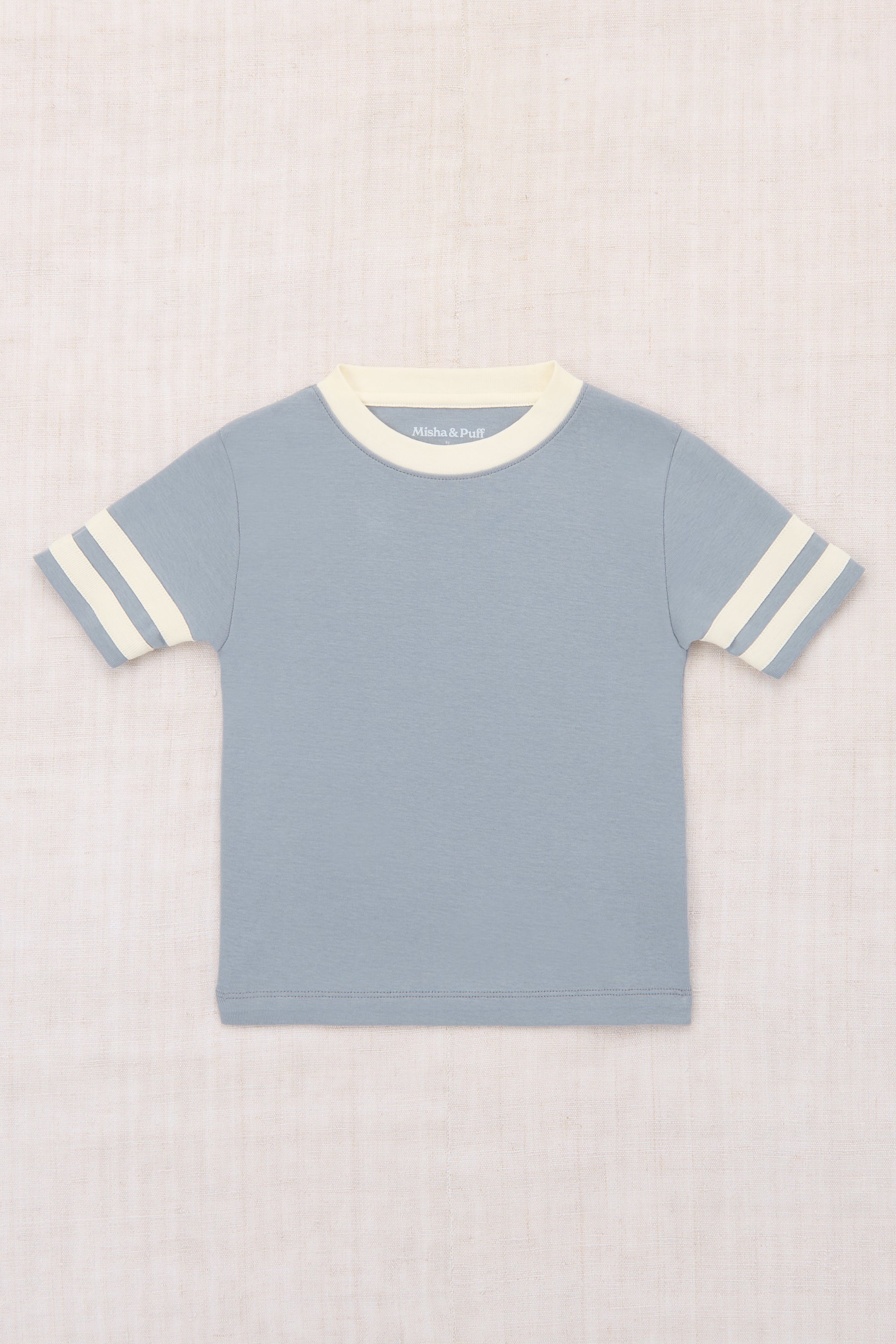 Rec Tee, Dove