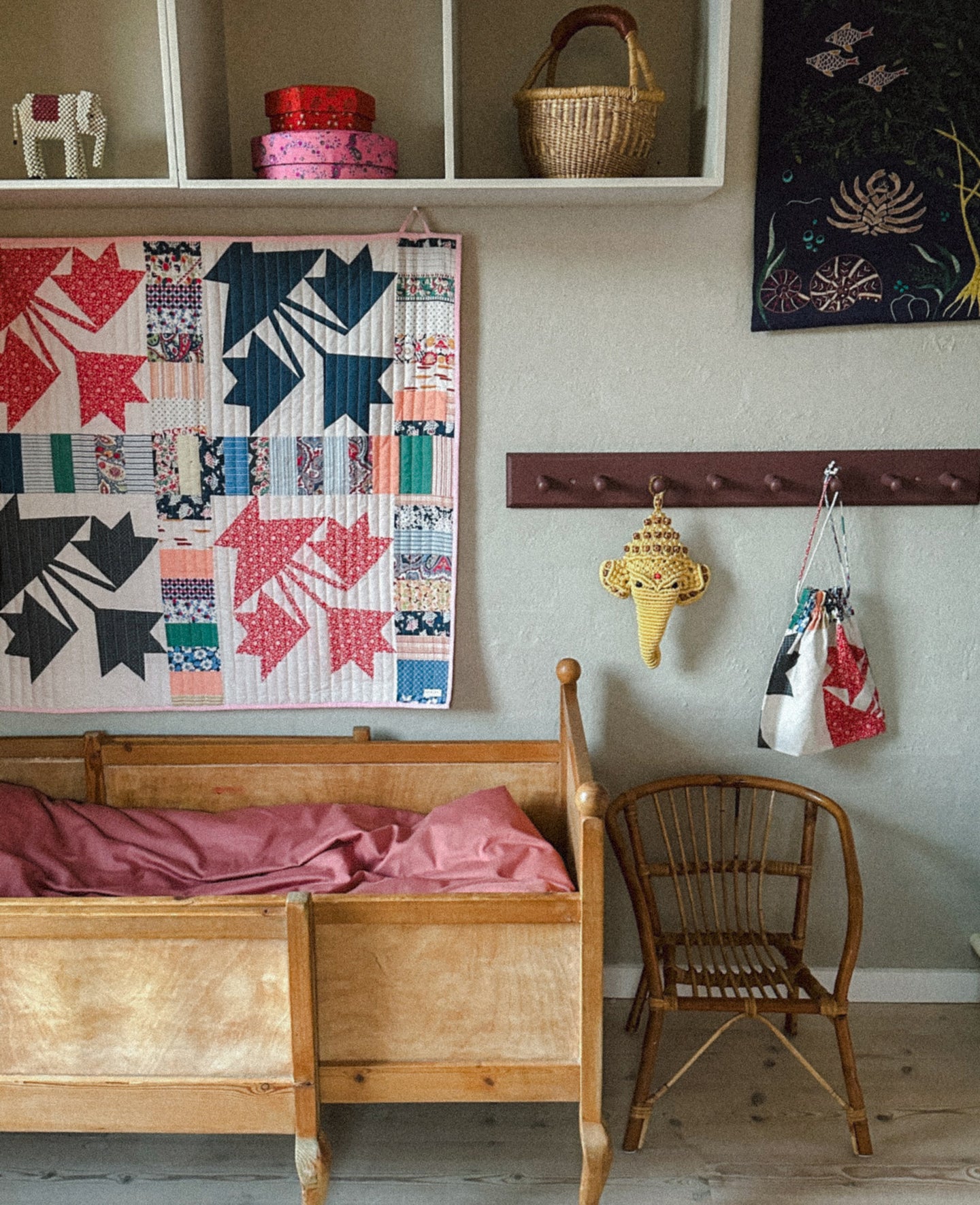 Wall Blanket - Flower Patchwork