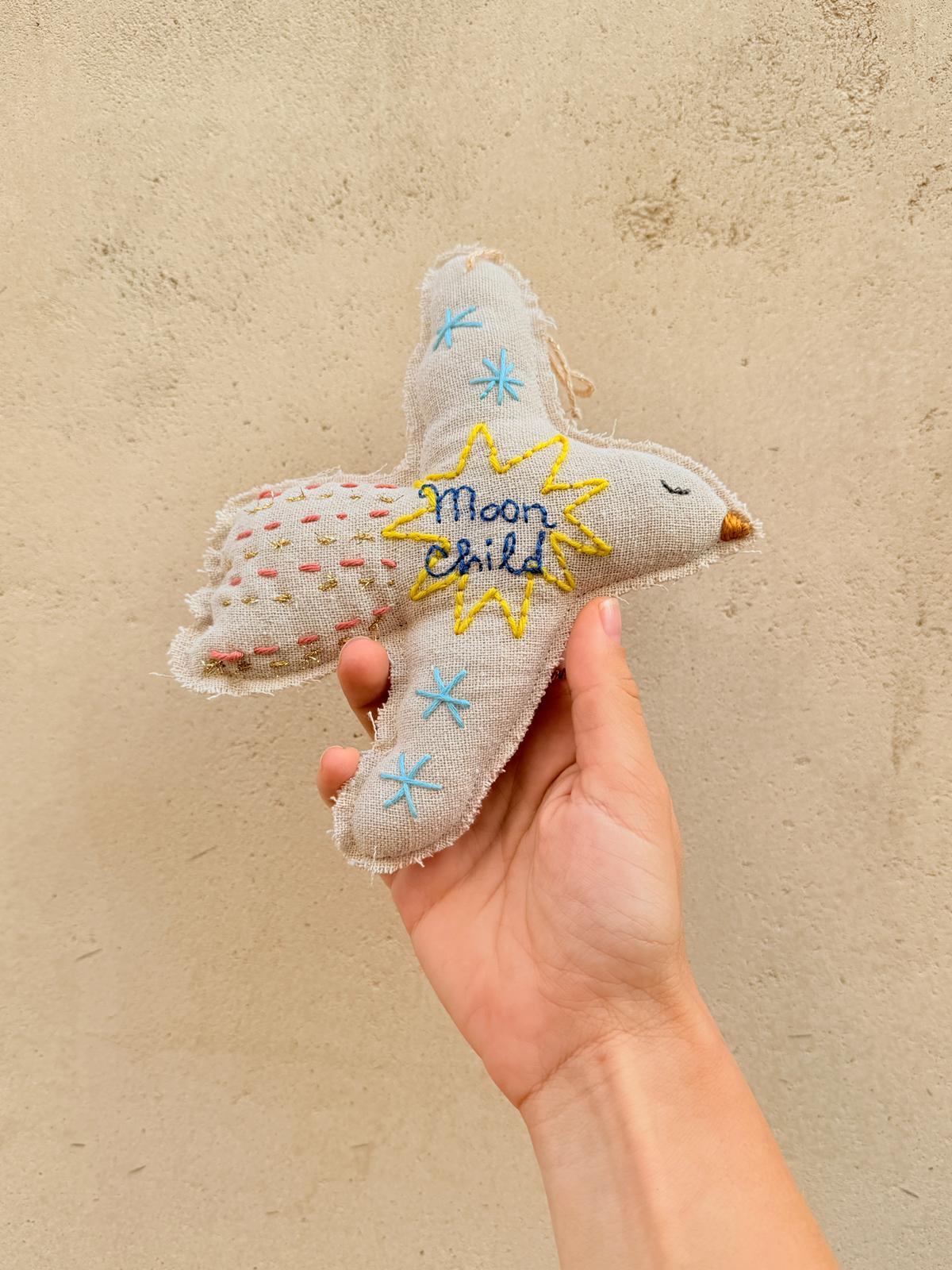 Embroidered Dove 092