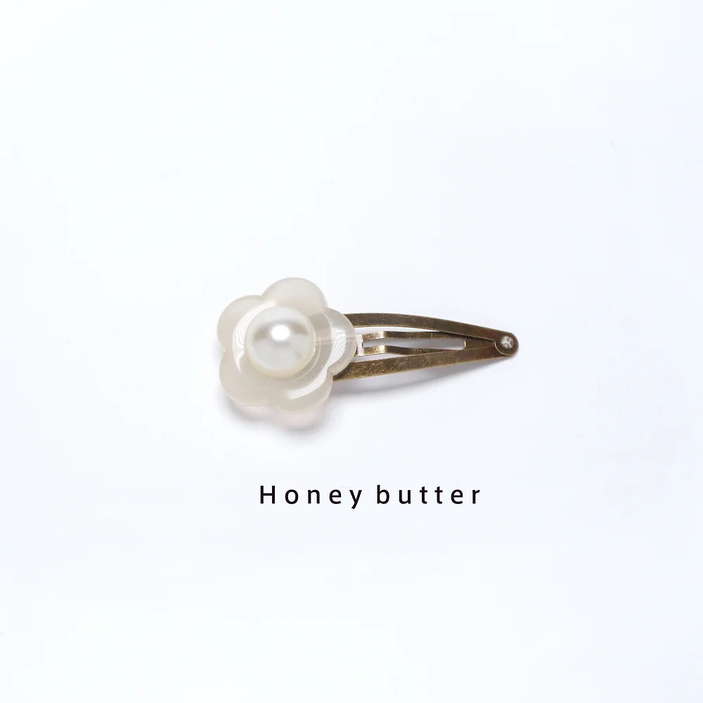 Flower Hair Clip- Honey Butter