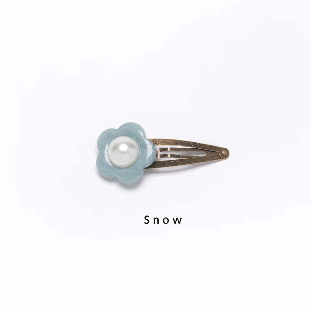 Flower Hair Clip- Snow